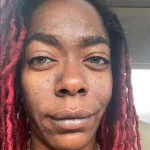 Meet your Posher, Sharone